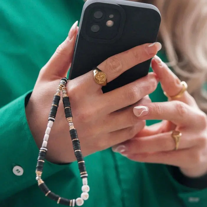 Telefoonkoord met kralen - zwart en goud liefde