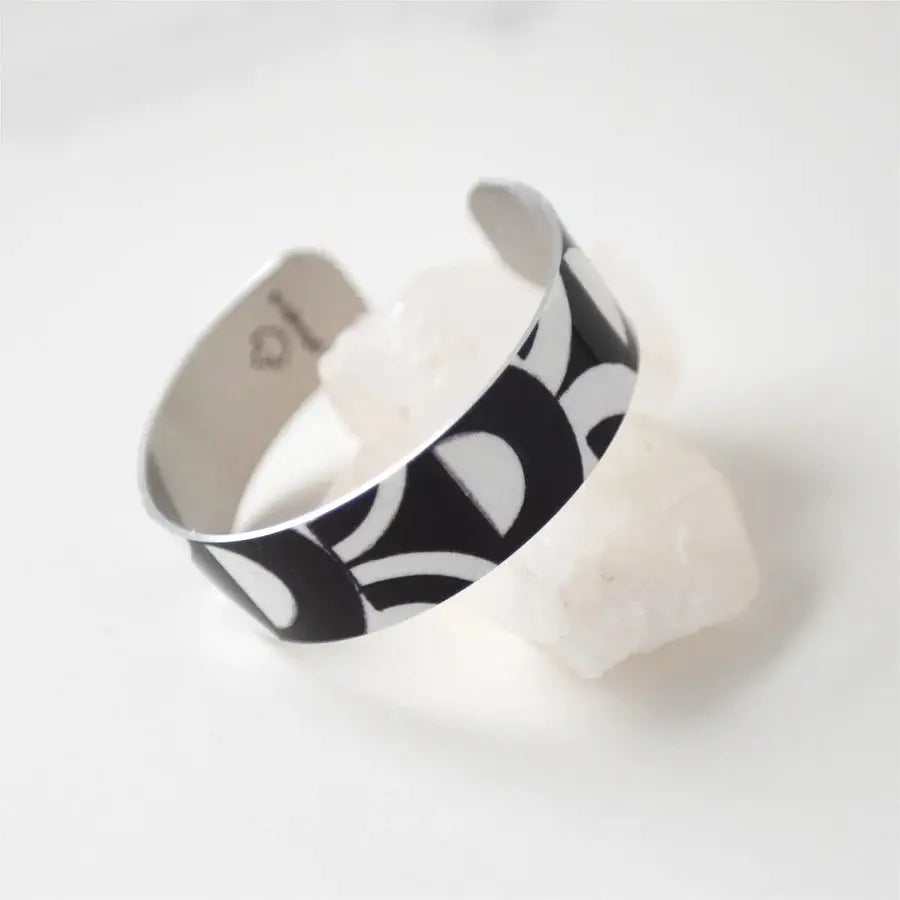 Onyx Small Cuff